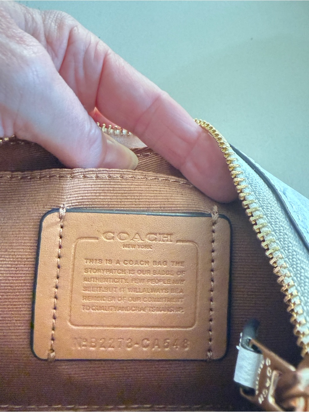 Coach Chalk Signature Teri Mini Shoulder Crossbody with Gold Hardware "NEW" - Picture 4 of 5